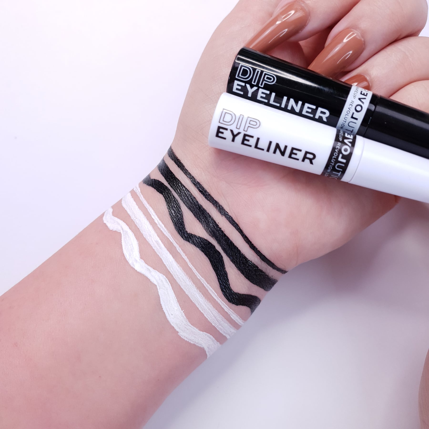 Relove by Revolution Dip Eyeliner White